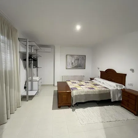 Holiday home Masia Botargo 9 Hab 8 Banos Piscina Porche *
